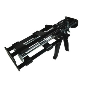 Pistolet bi-composant pour cartouche multiratio