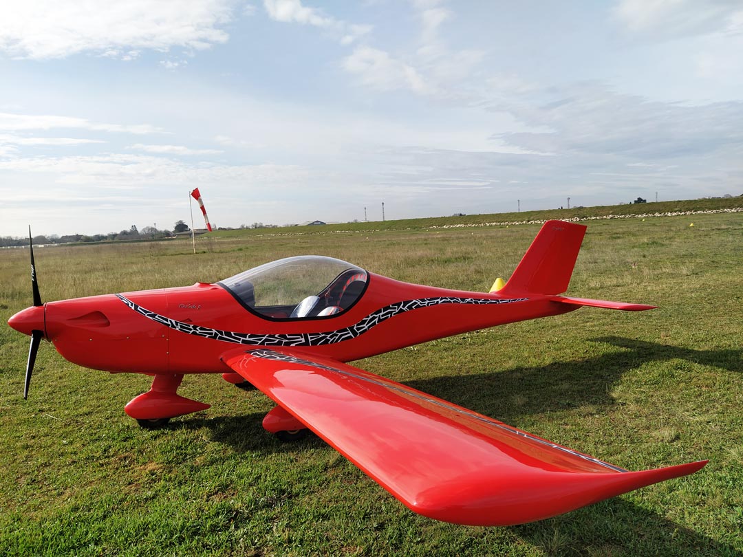 A Gaz’aile made with epoxy resin and carbon fiber