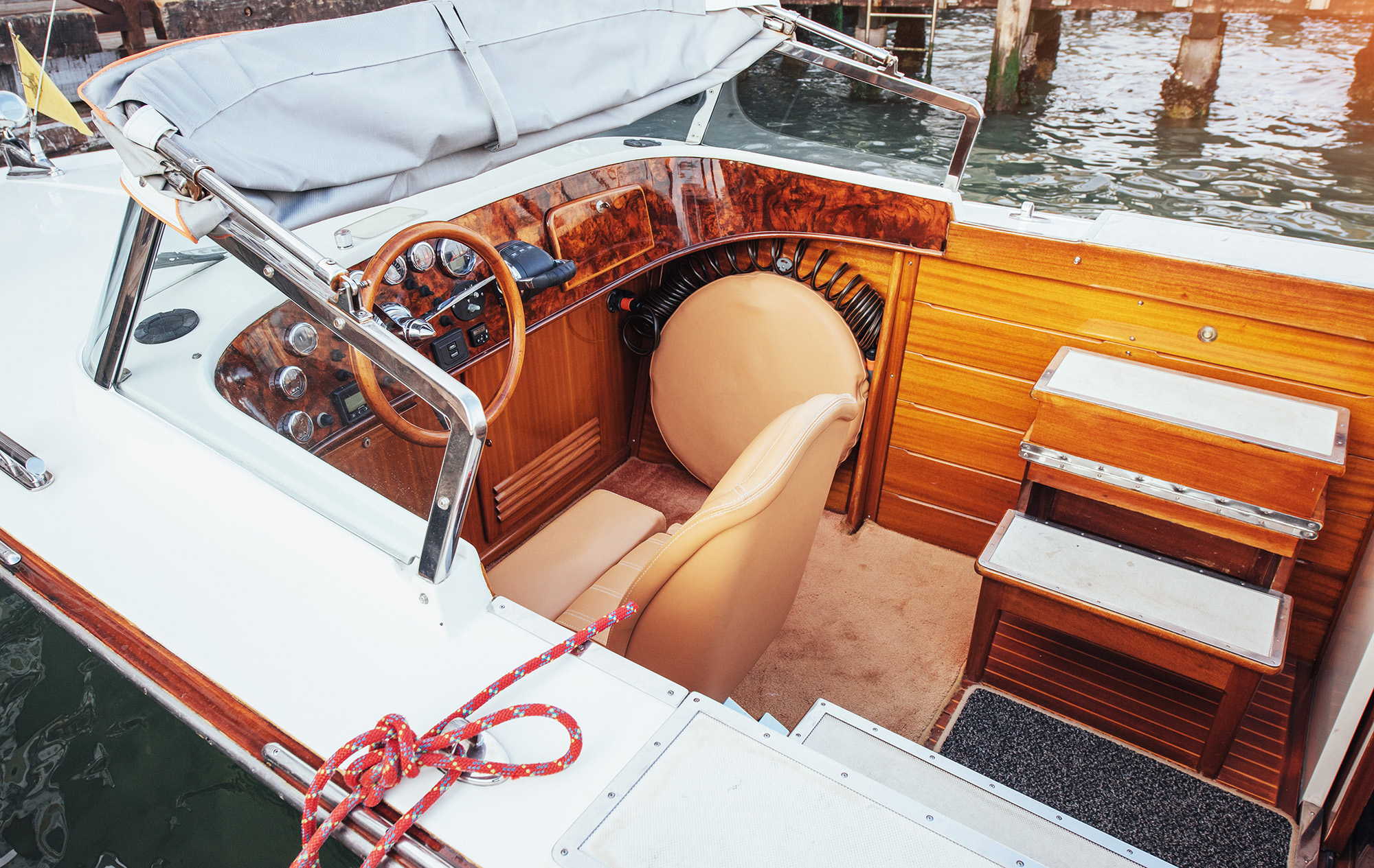 Pourquoi appliquer la résine époxy sur un bateau ? Boutique résine époxy